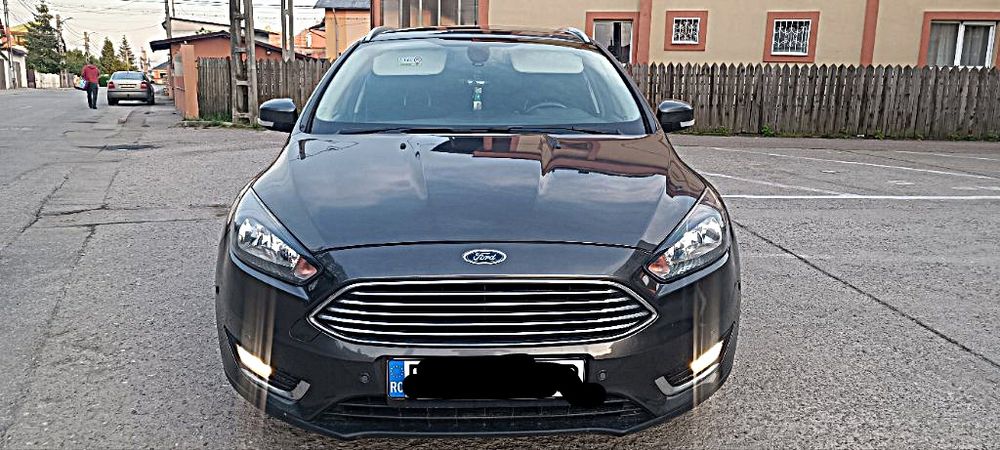 FORD Focus 2015 — imagine 5