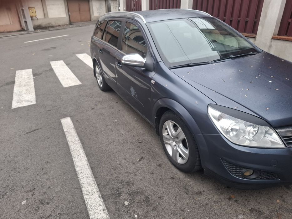 Vând Opel astra h1.9