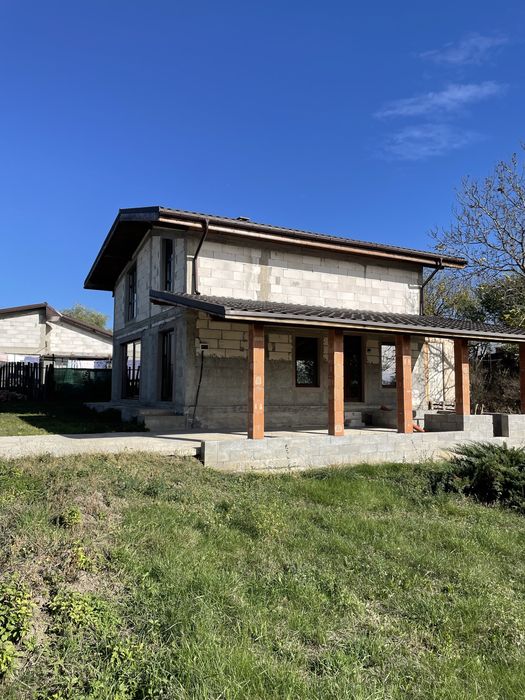 Casa de vanzare in Darmanesti DB