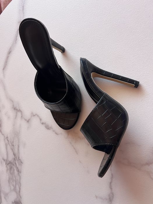 Обувки на ток