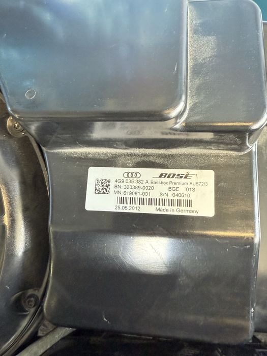 Бас колона буфер субуфер 4g9035382 A Audi A6 A7 комби Bose 4g8035382