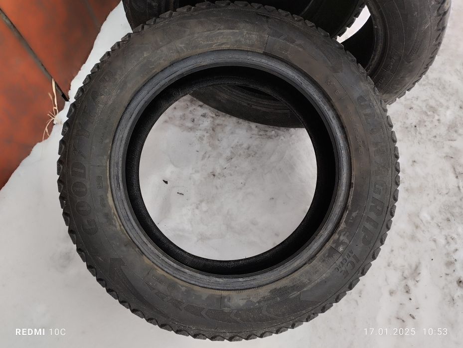 Продам резину зима Goodyear 15