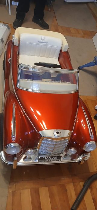 Mașină electrică Mercedes Benz 300S RETRO - Roșu