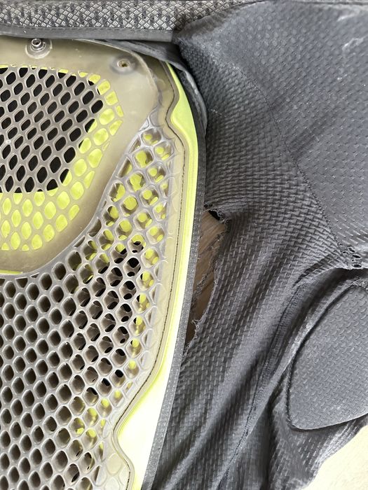 Ризница ALPINESTARS BIONIC PRO V2 за кросов мотор / ендуро