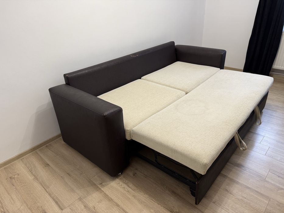 Canapea Extensibila Moderna - Stare Foarte Buna