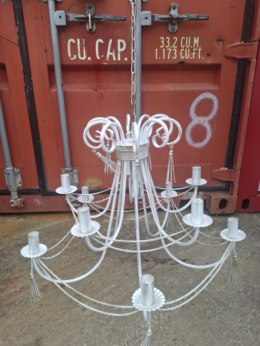 Vand 2 candelabre,lustre