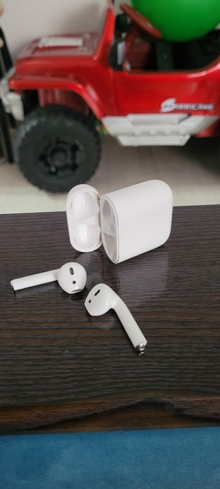 Продам  эйрподс.