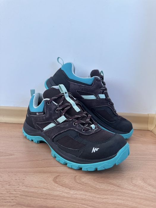 Quechua/ Decahlon Дамски непромокаеми туристически обувки