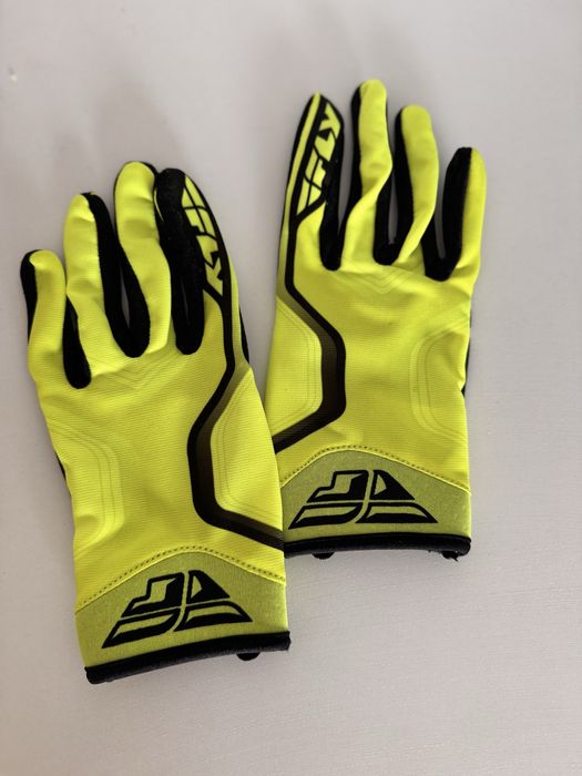 Перчатки спортивные велосипедные