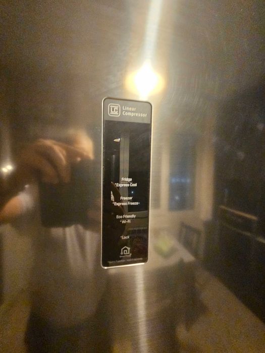 LG Хладилниk c фризер -  долна камера -  LGGBB61PZHZN