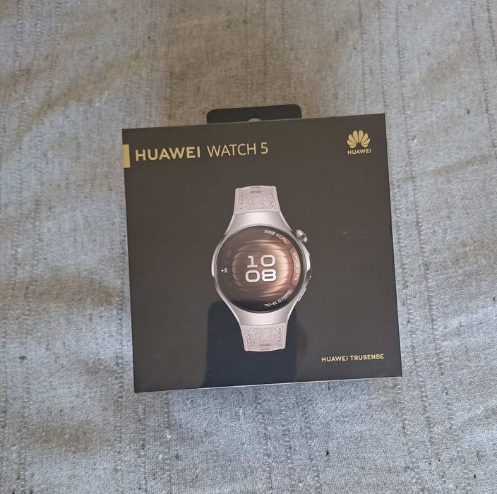 HUAWEI WATCH 5 чисто нов