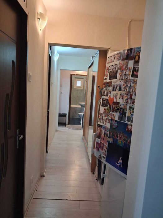 vanzare apartament 3 camere Biftea ,ilfov