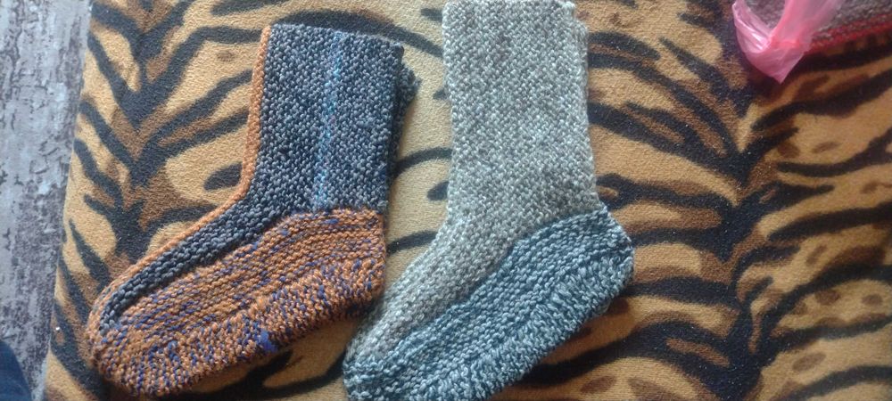 Плетени чорапи и терлици