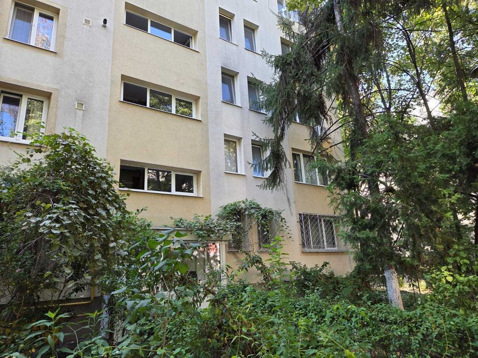 garsoniera politehnica de inchiriat