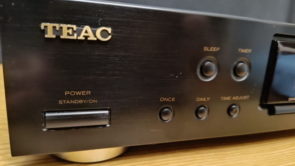 Тюнер Teac TR-400