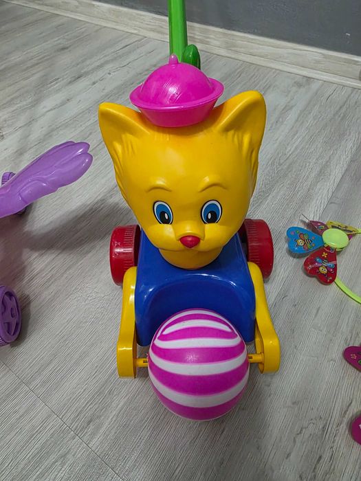 Jucării  de împins