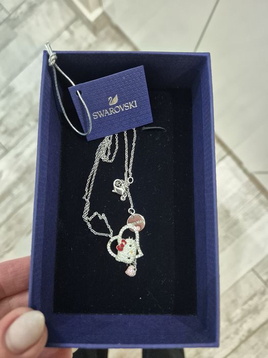 Swarovski hello kitty