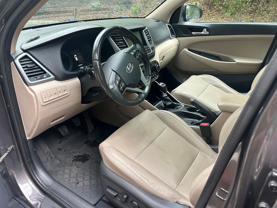 Vând Hyundai Tucson