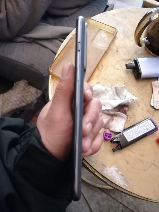 Обмен либо продам. Oneplus nord 2t 5g 256gb