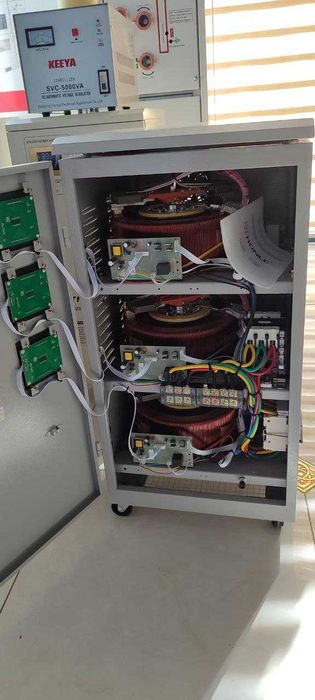 Стабилизатор напряжения HONLE 20 КВА