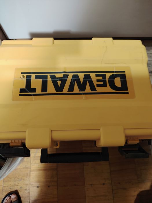 Лазерный уровень плюс шуруповёрт