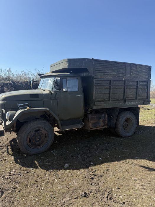 Продам зил двигатель дизель