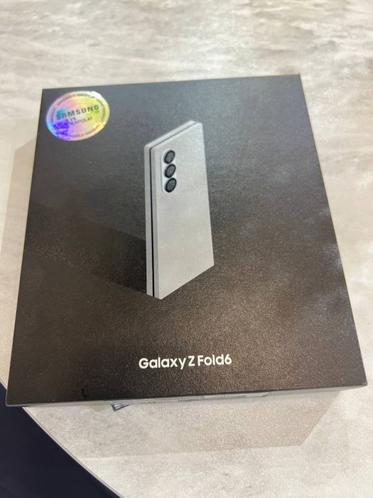 Samsung Z Fold 6