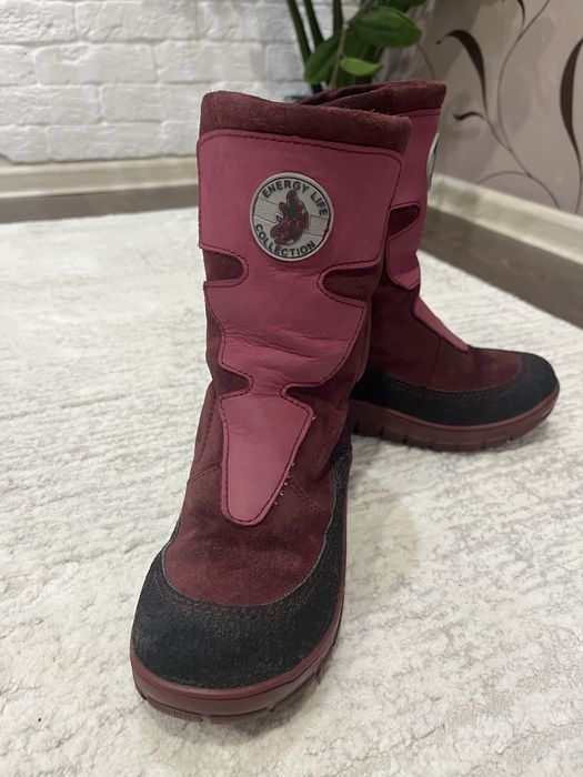 Продам зимние сапоги Лель