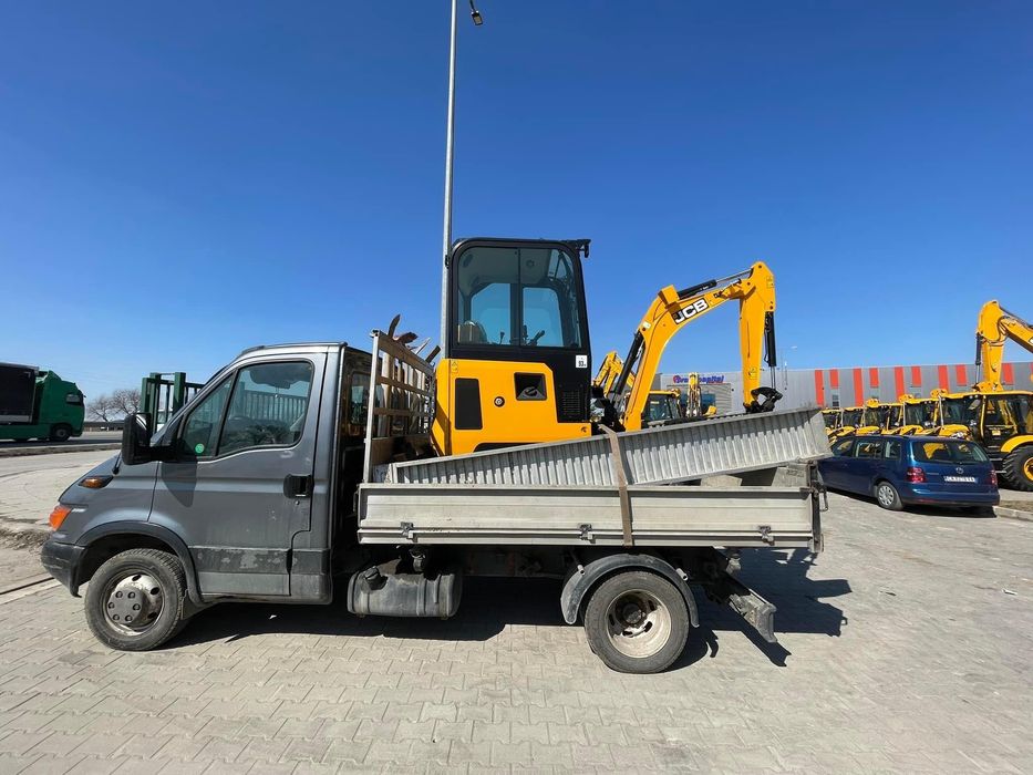 Услуги с мини багер, бобкат, валяк,транспортни услуги, снегопочистване