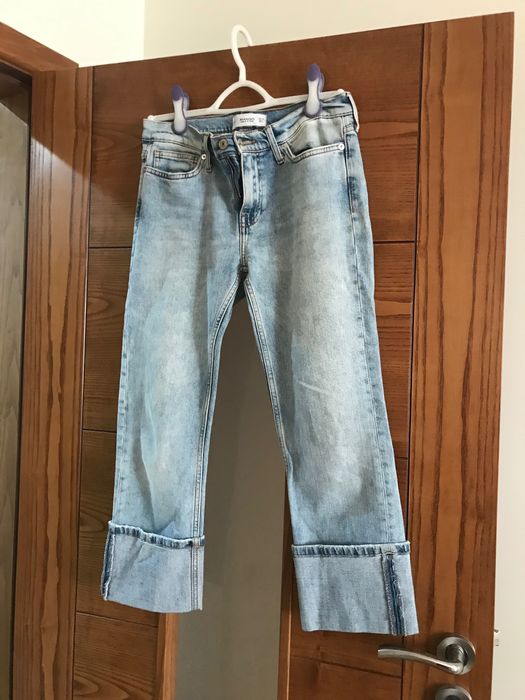 Продавам дънки на фирма Манго,използвани само веднъж,размер 36