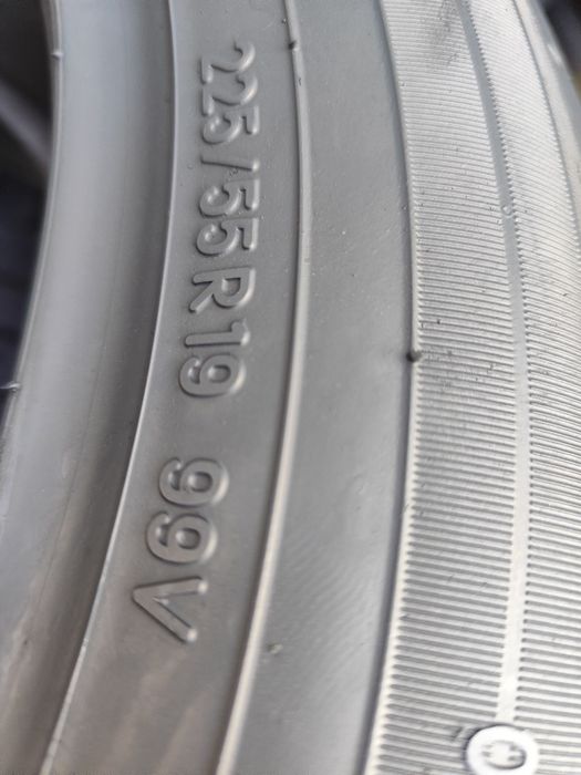 4 anvelope de vara Toyo 225-55-19 dot 2021 , profil 7-8 mm