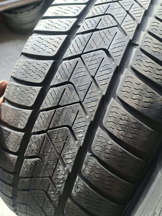 2 anvelope iarnă 245 50 r19 Pirelli