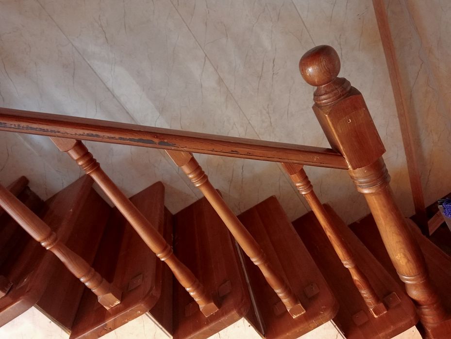 Прадам лестницу б/у