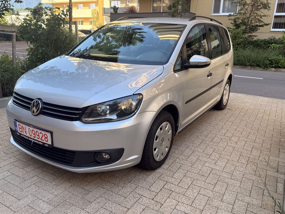 VW  touran 2012 AUTOMAT