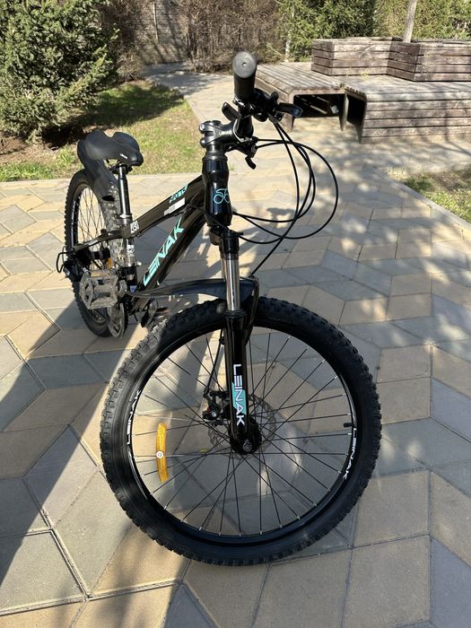 Продам новый велосипед Leinak