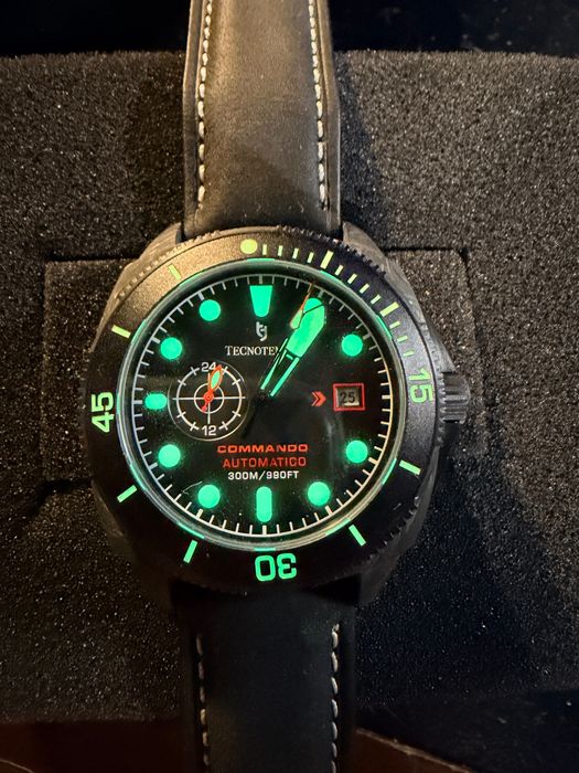 Ceas Tecnotempo - "Commando" - Forged Carbon & Titanium - Automatic - TT.300CT.BB (leather strap)