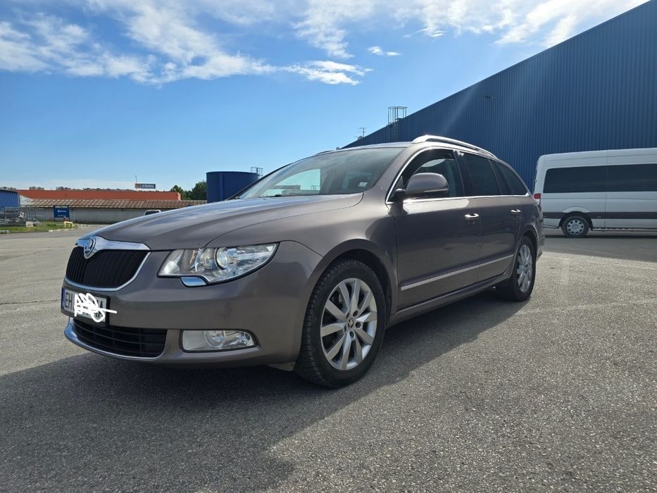 Skoda Superb 2011