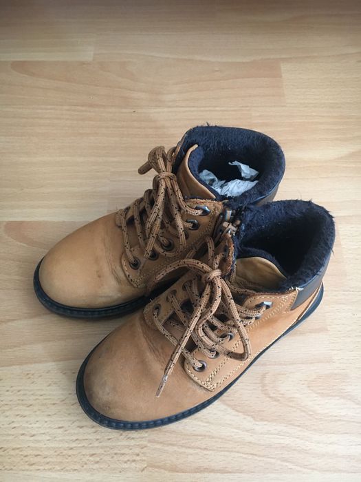 Geox боти номер 27  Zara номер 27