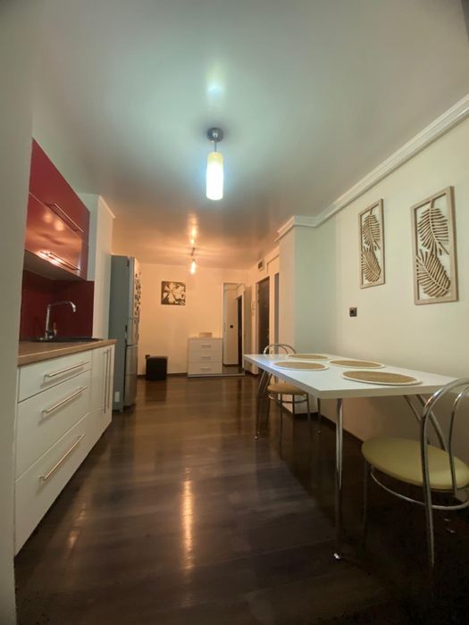 Apartament 3 camere DE INCHIRIAT/DE VANZARE