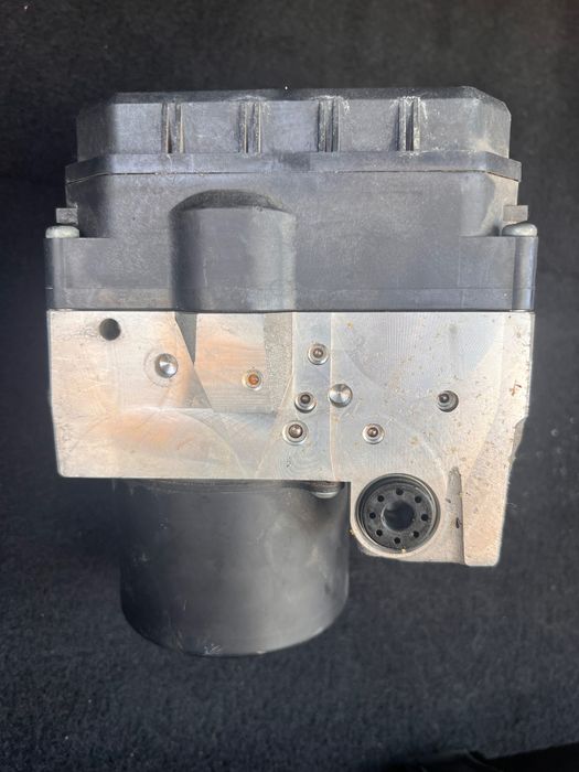 ABS помпа за Mitsubishi L200