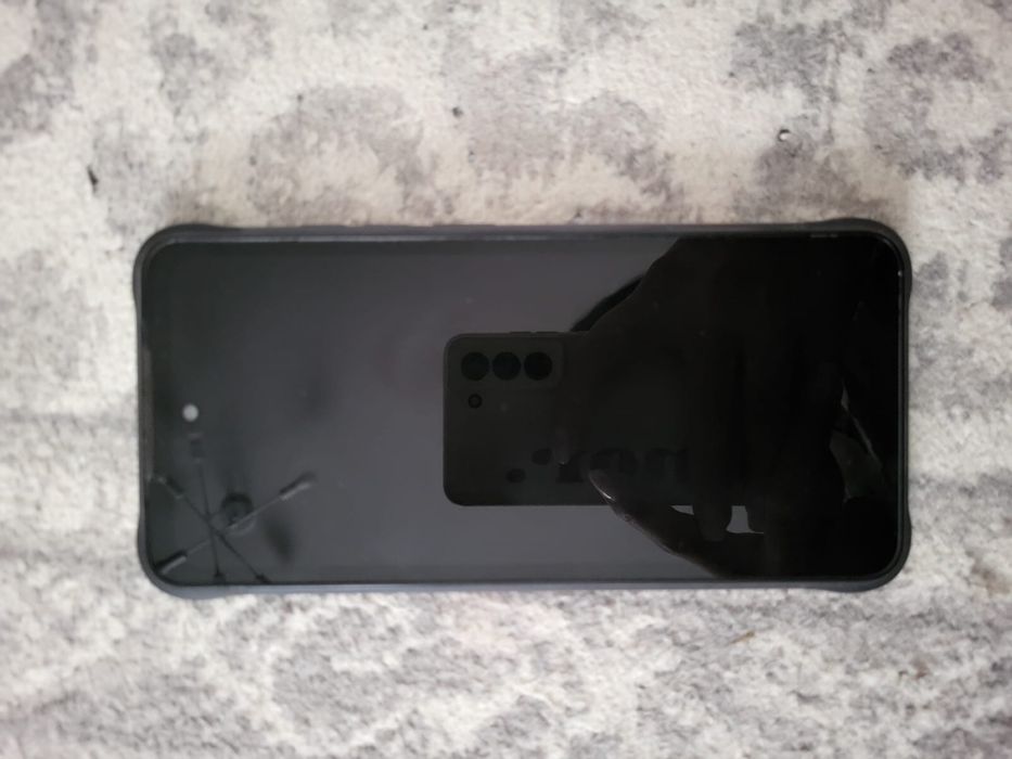 Продам телефон KHAN G8