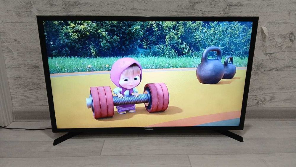 Смарт тв Самсунг, диагональ 81см БЕЗ ТОРГА!