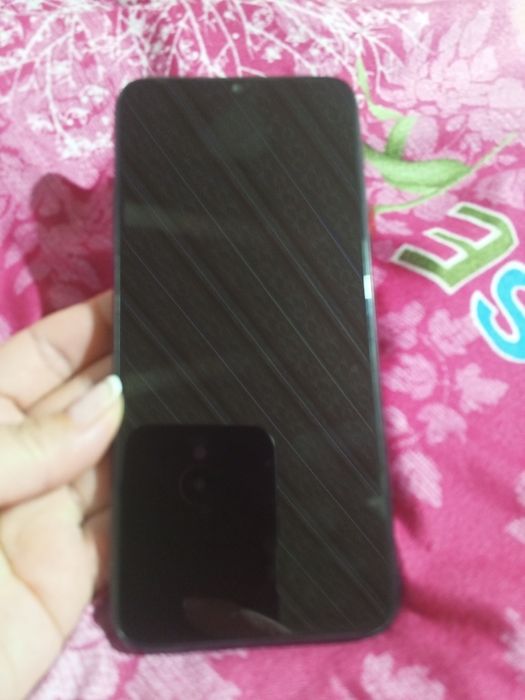 Продам телефон Текно