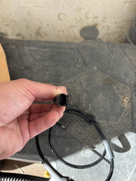 Задний датчик abs лада калина приора