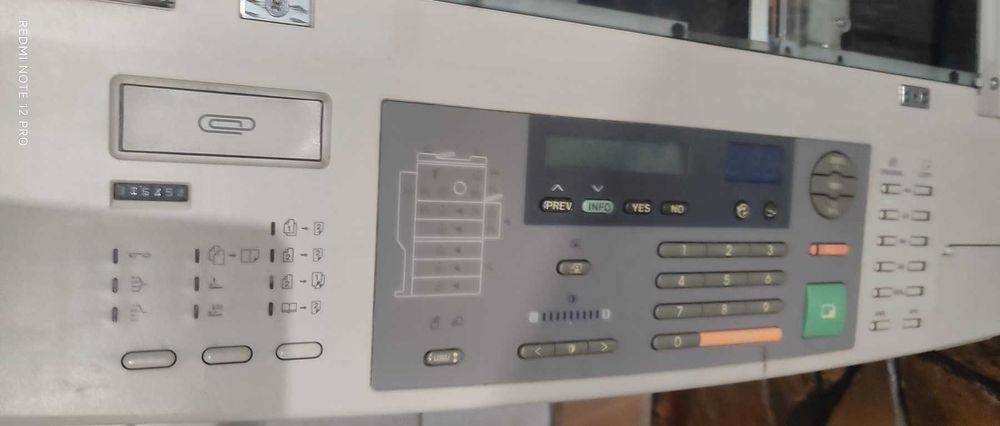 Копирен принтер-TOSHIBA-model-2060