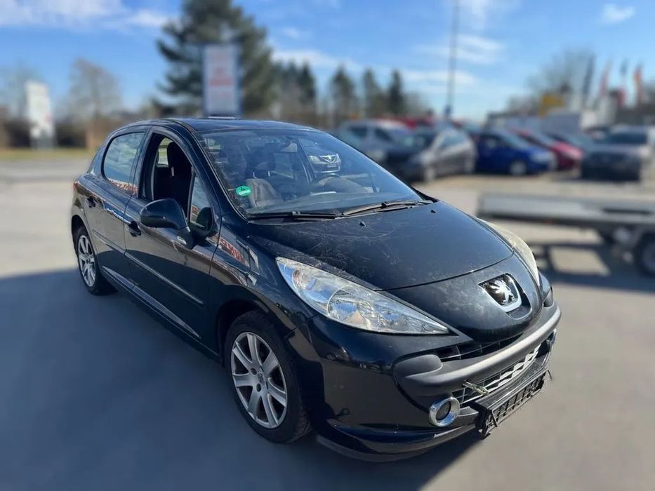 Dezmembrari / Dezmembrez PEUGEOT 207