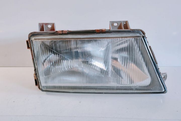 Far Dreapta Mercedes-Benz Sprinter prima generatie 903