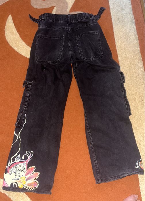 Blugi Bershka marime 32 unicat