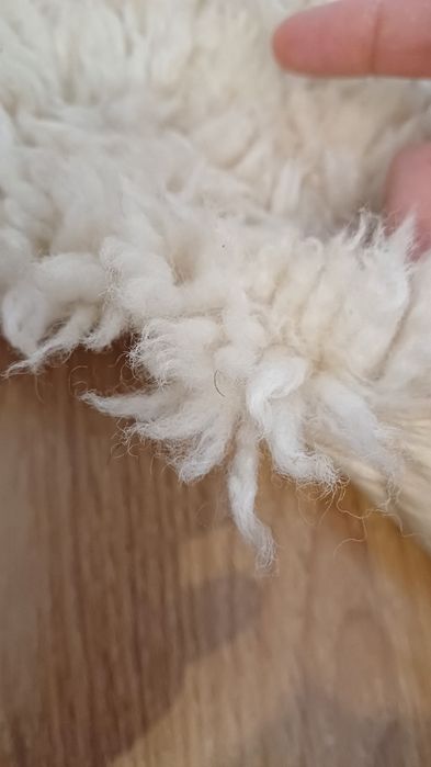 Covoras din blanita naturala de oaie