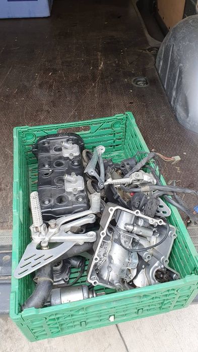 Dezmembrez yamaha r6 carburație motocicleta speed moto piese